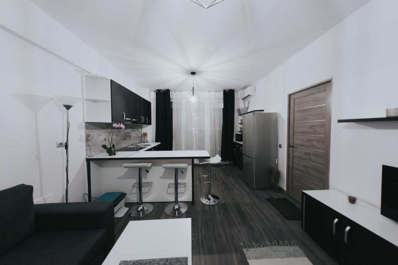 Urban Apartment Oradea Εξωτερικό φωτογραφία